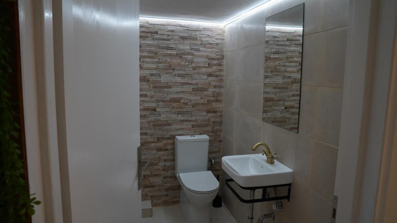 Km Beach View Apartment Chania  Exterior photo
